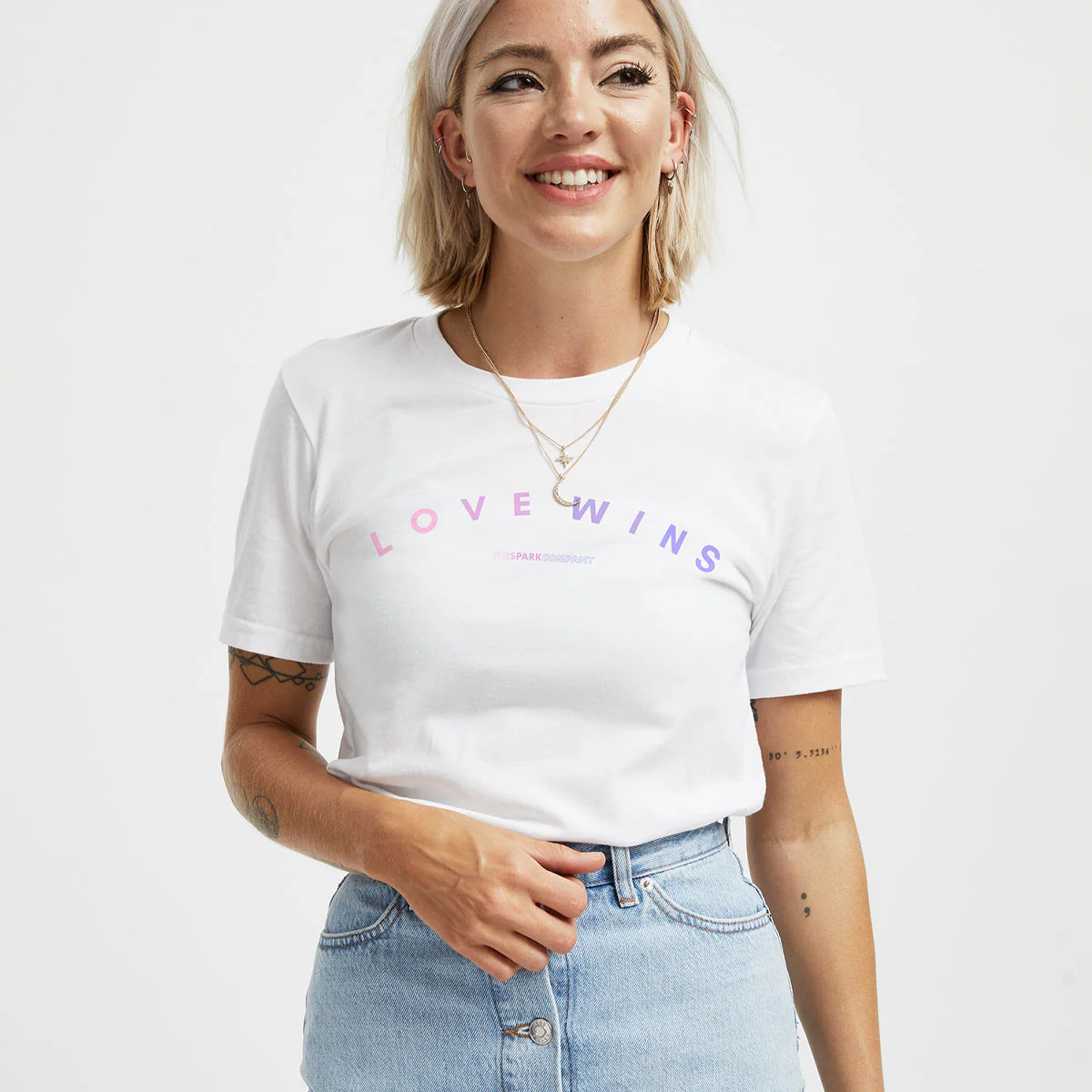 Love Wins Bisexual Colours T-Shirt - Image 2